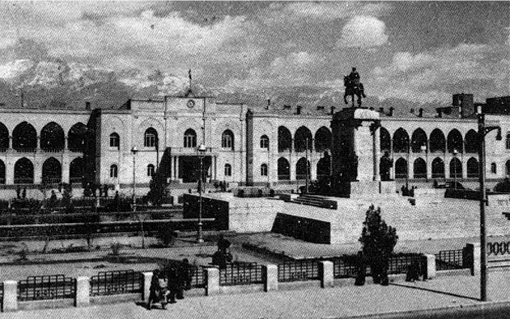 49- بهارستان.jpg